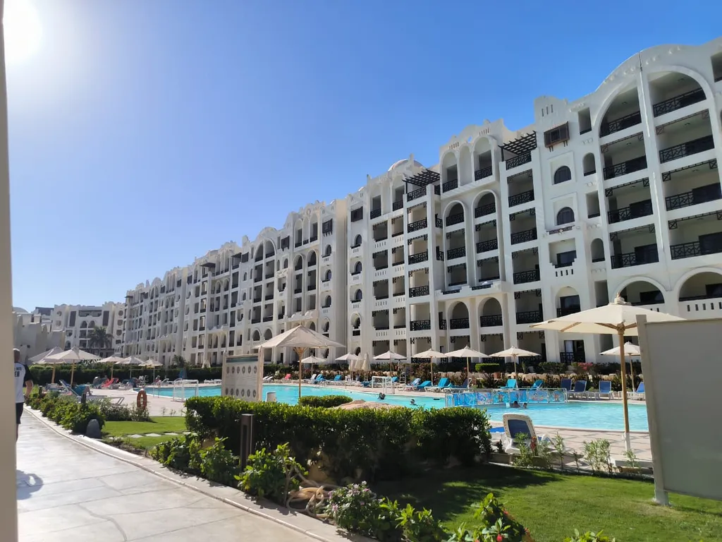 Студия в элитном районе с пляжем и бассейном с подогревом