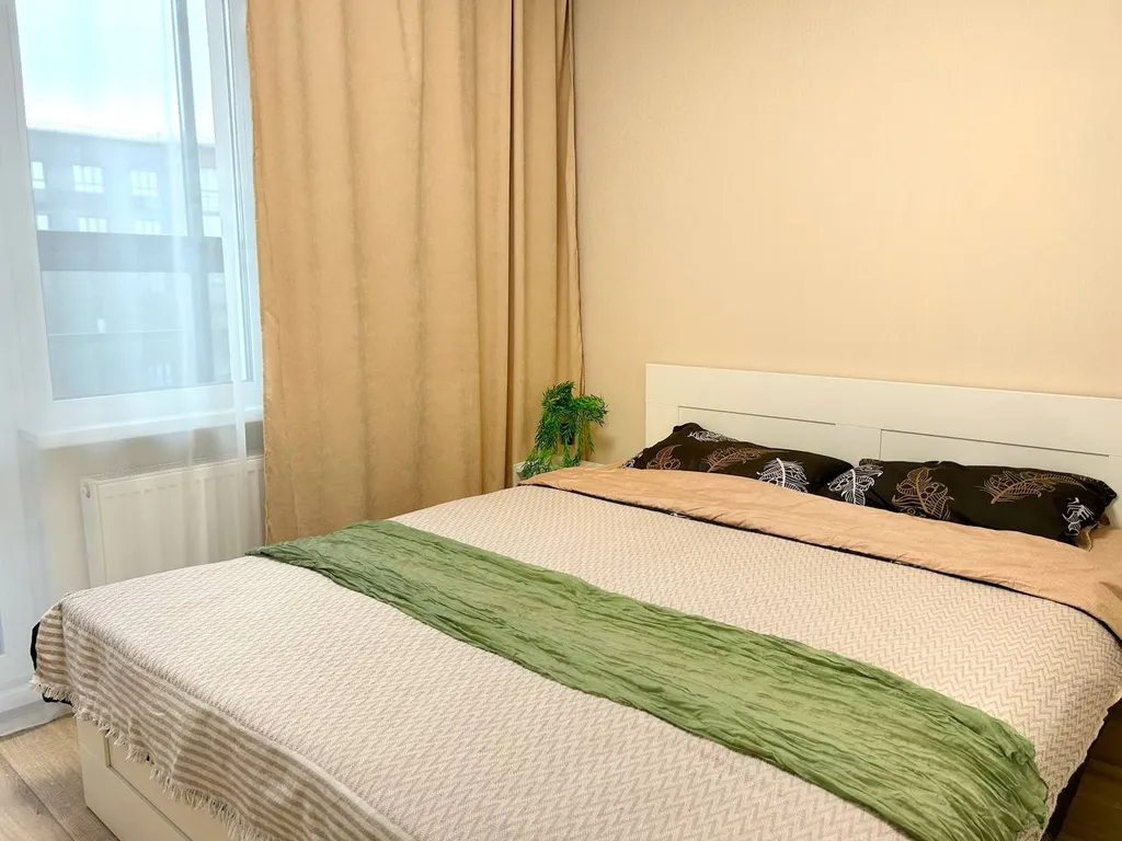 Современная евродушка у военной части