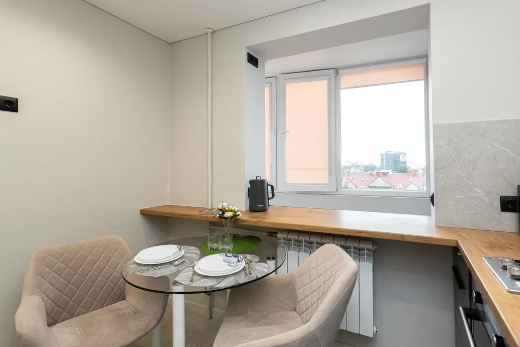 Уютная квартира с двумя балконами в центре рядом с Островом Канта