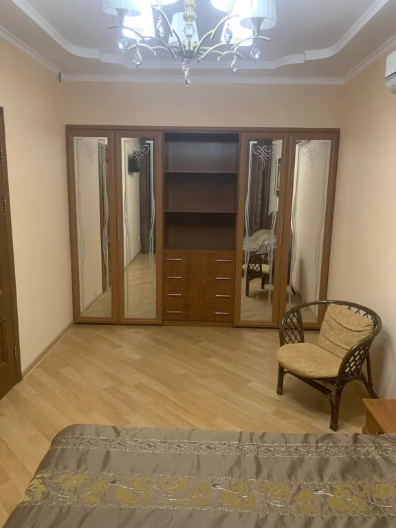 Уютная двухкомнатная квартира со своим закрытым двориком