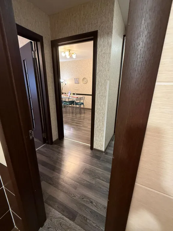 1 комнатная квартира прямо возле метро