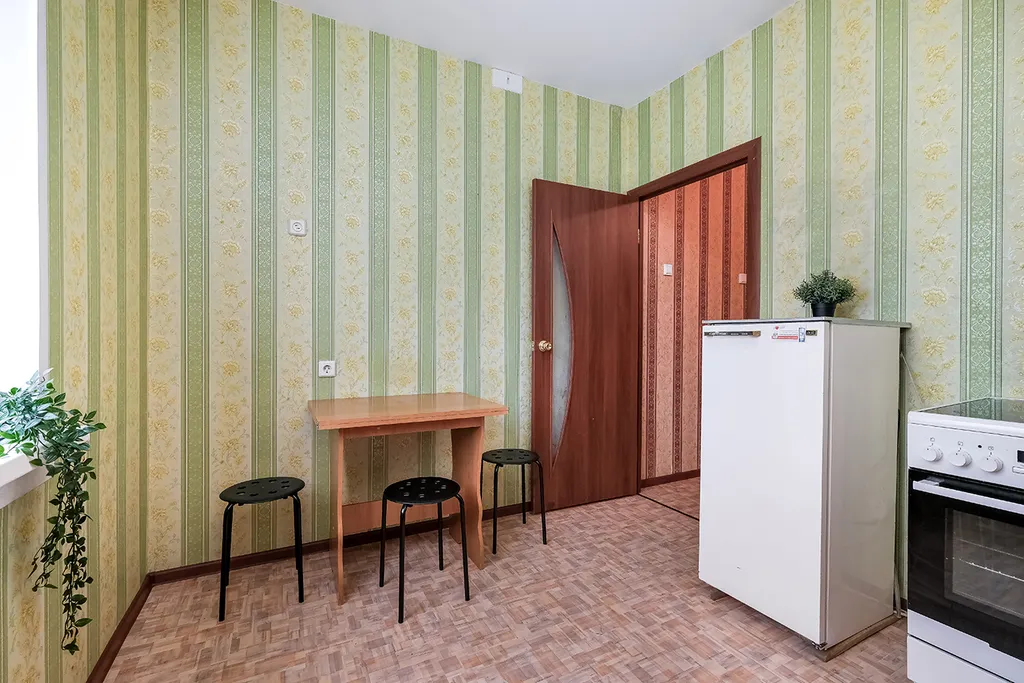 Квартира Уютная квартира для большой семьи рядом с СК Заря и МНТК им. Федорова — Новосибирск