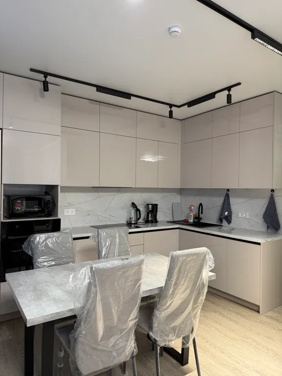 Уютная квартира с отличным ремонтом — аренда посуточно в Альметьевск