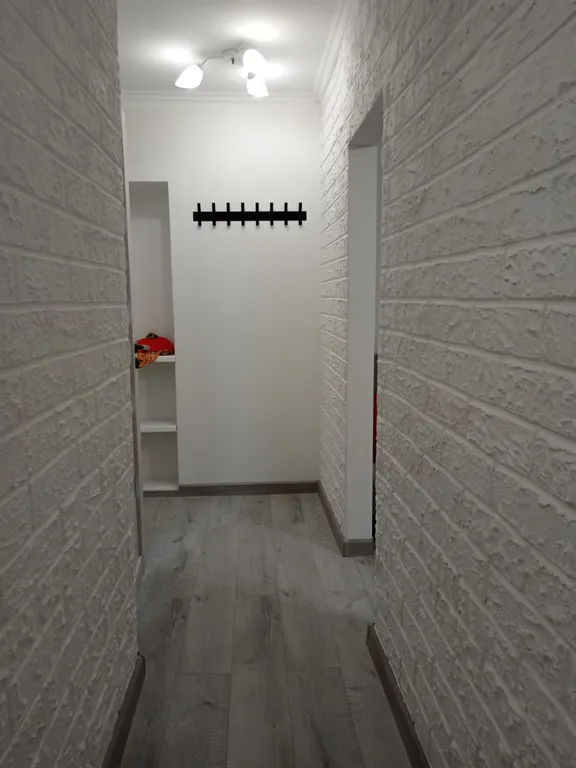 Квартира Просторная и уютная угловая квартира с видом на аллею — Пересвет