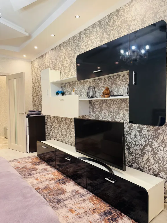 Современная уютная квартира возле большого торгового центра