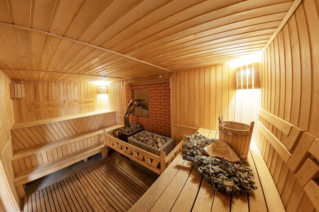 Коттедж с баней и бассейном