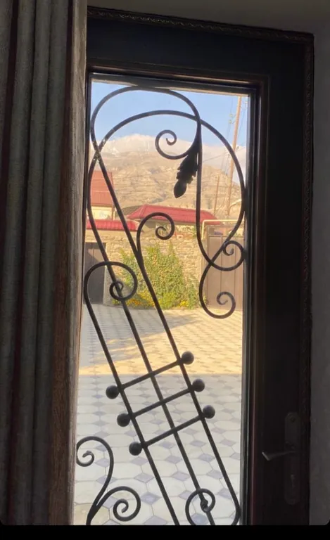 Уютный дом в горах