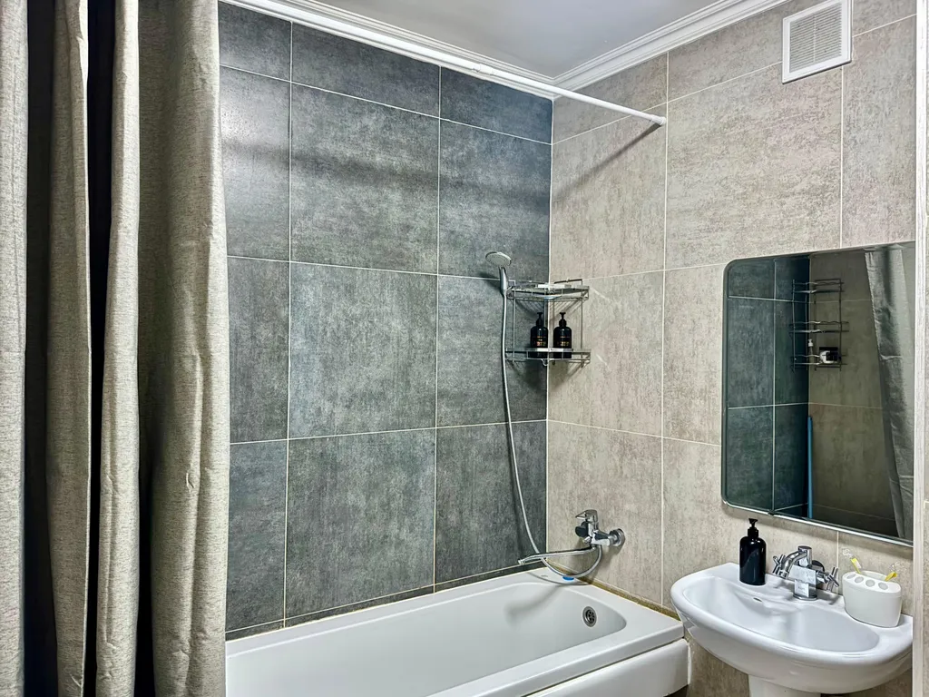 Квартира Open line abay, 2 комнаты в центре алматы — Алматы