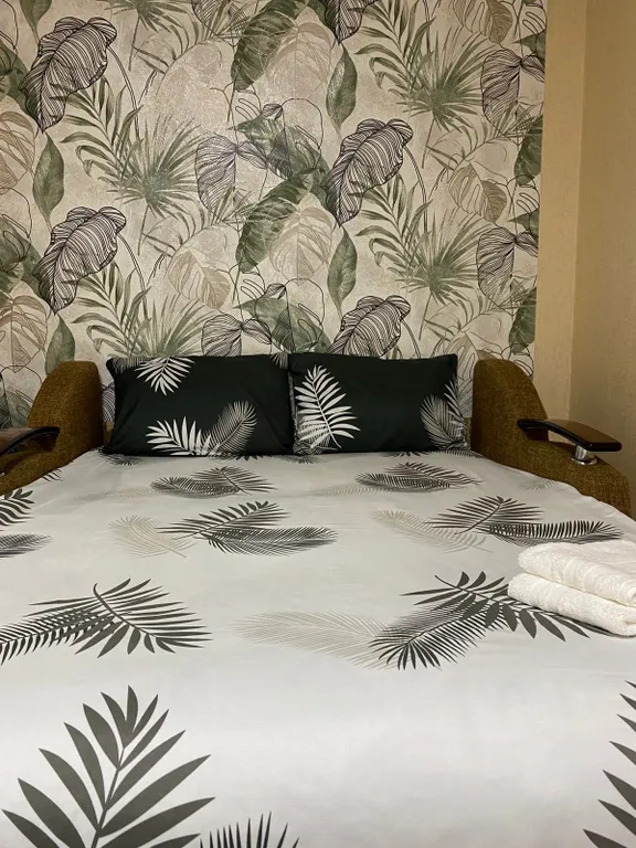 Отличная квартира в кирпичном доме в центре города — аренда посуточно в Тольятти