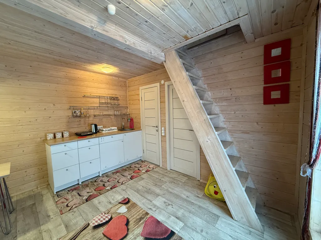 Уютный уголок с видом на горнолыжные трассы