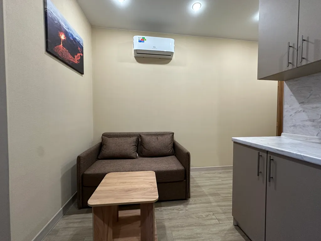 Cтудия Огонь рядом стадионом Торпедо