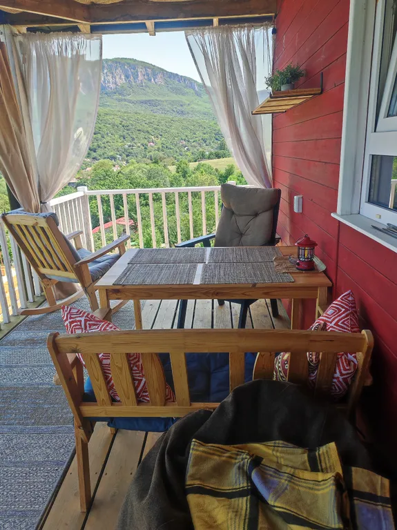 Коттедж Дом с панорамным видом на горы — Соколиное