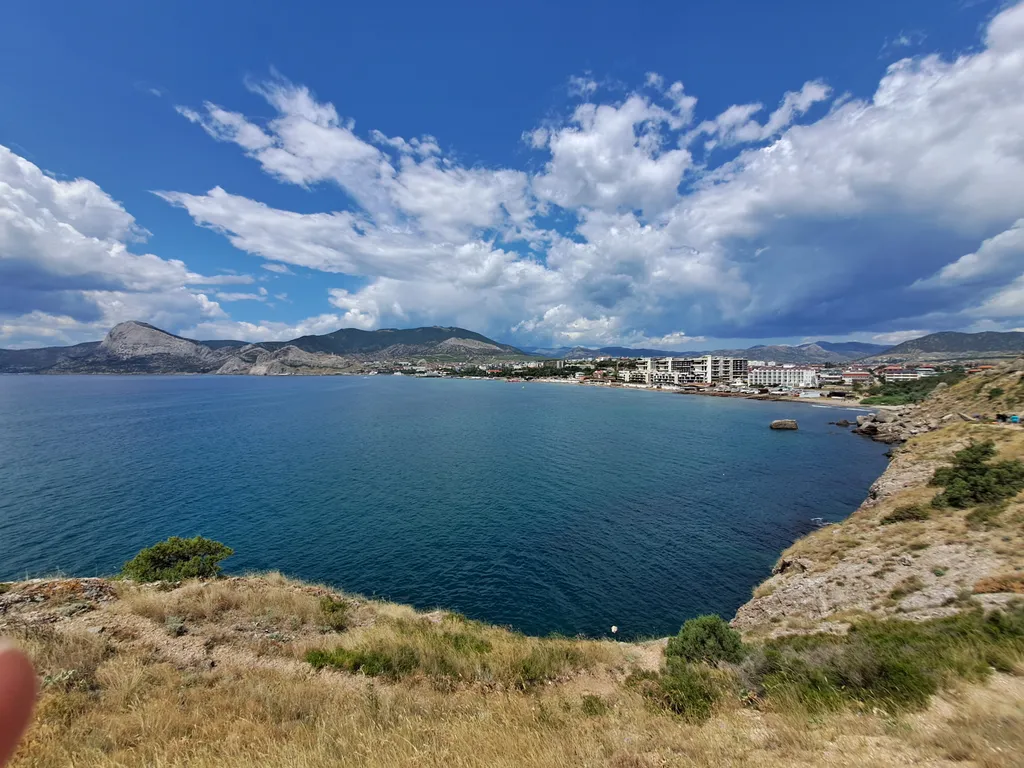 Премиум апартаменты с видом на море и горы в апарт-отеле Атлас 4*