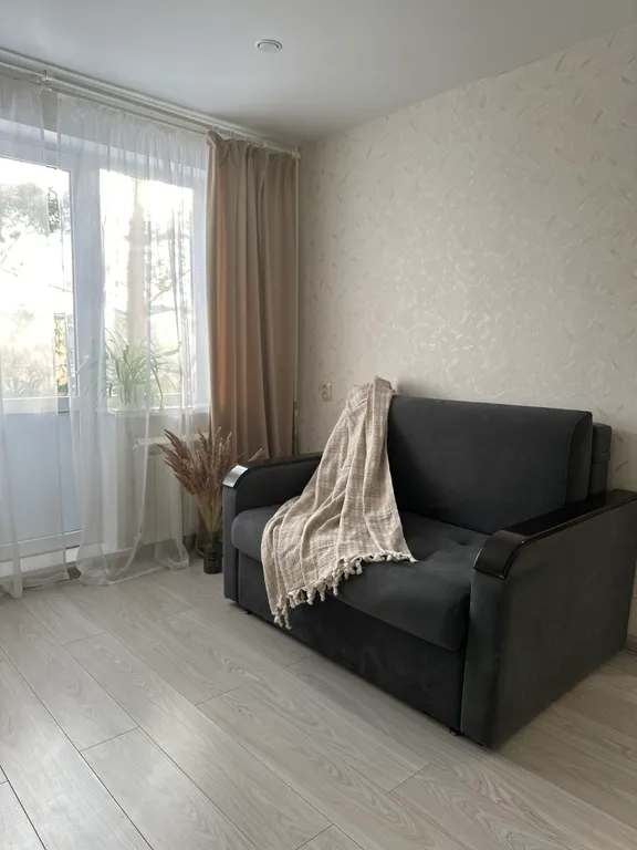 Квартира с видом на ели