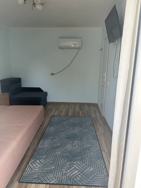 Половина дома недалеко от моря