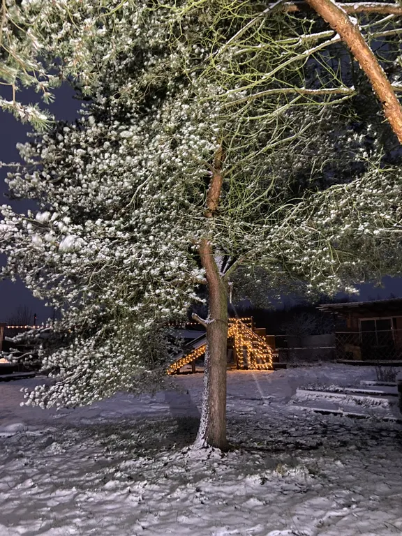 Дом на участке 3 сотки, огорожен, все удобства