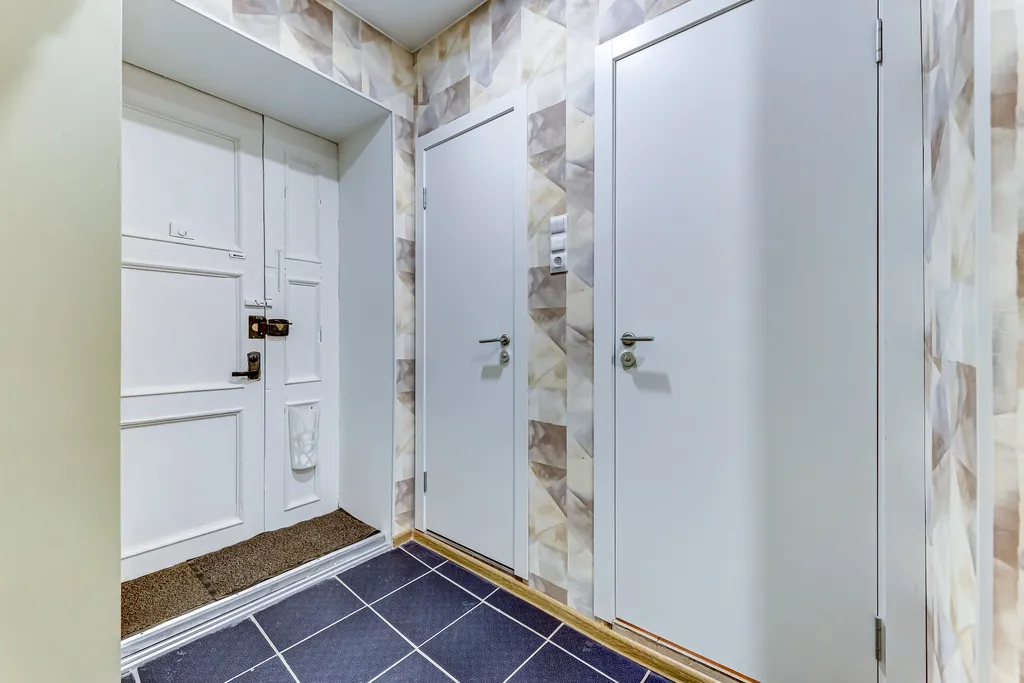 Просторная 5-комнатная квартира в самом центре города