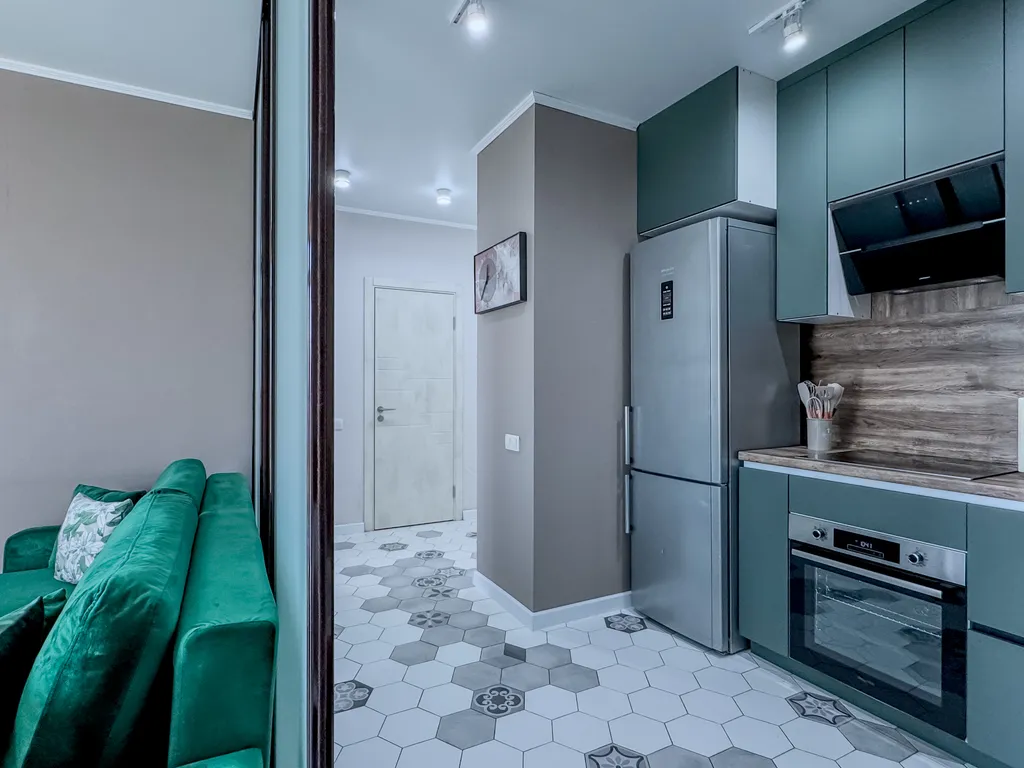 Квартира с евроремонтом, вид на город и реку