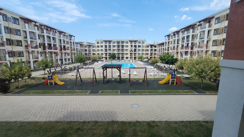 Уютная евротрешка с двумя балконами