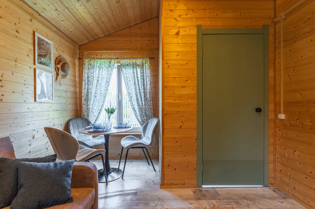 Домик у моря