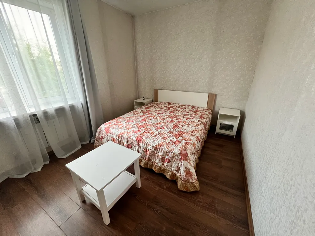 Евротрешка в таунхаусе с лужайкой и зоной барбекю