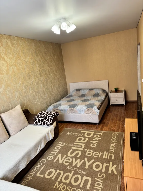 Омск Кировский у ТЦ Мега