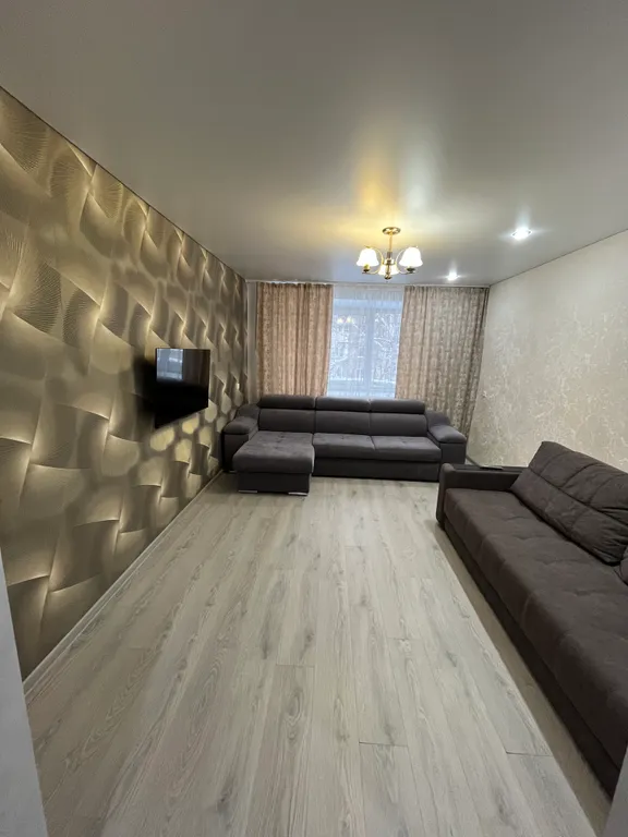 Прocтоpная квартира с ремонтом в центре города — аренда посуточно в Вятские Поляны