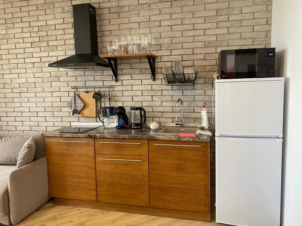 Шикарная современная студия на берегу моря