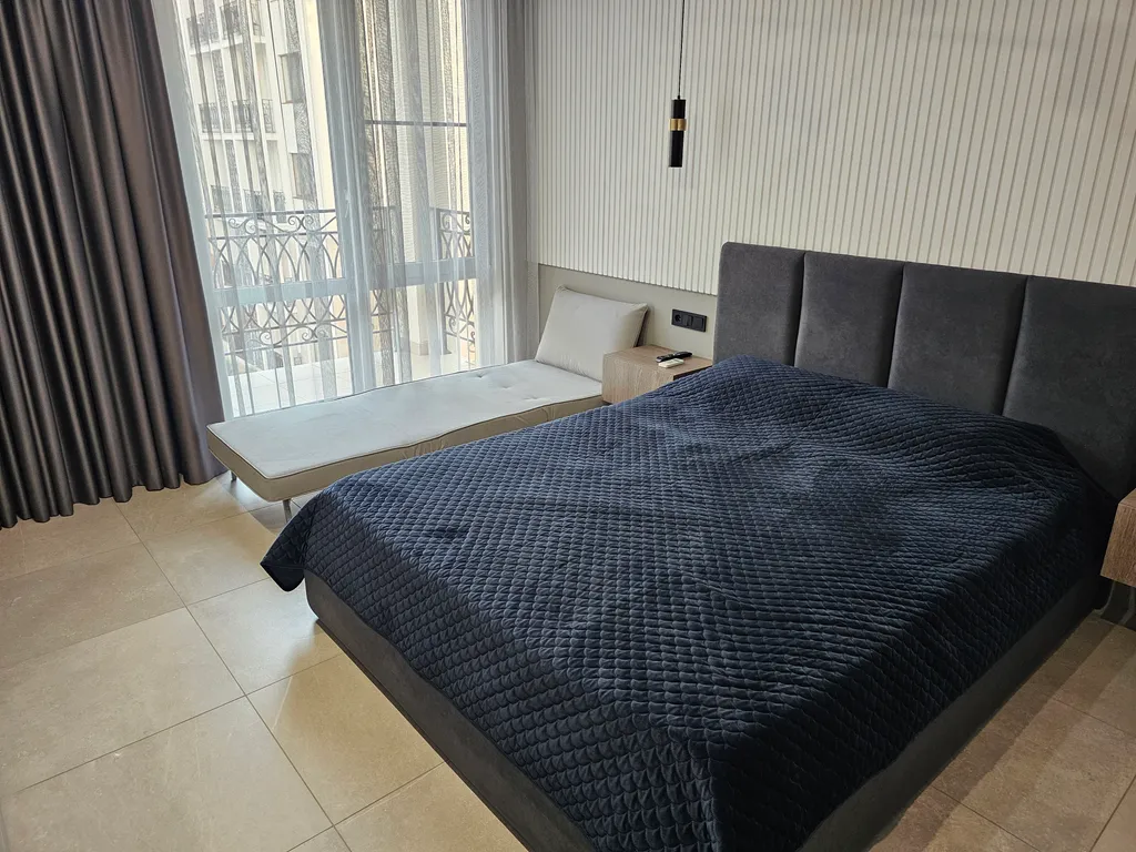 Дизайнерская квартира в элитном комплексе Изумрудный Город