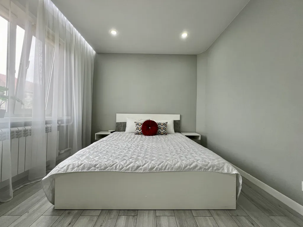 2 к.кв. в пяти минутах от Горного Воздуха не берем оплату за уборку