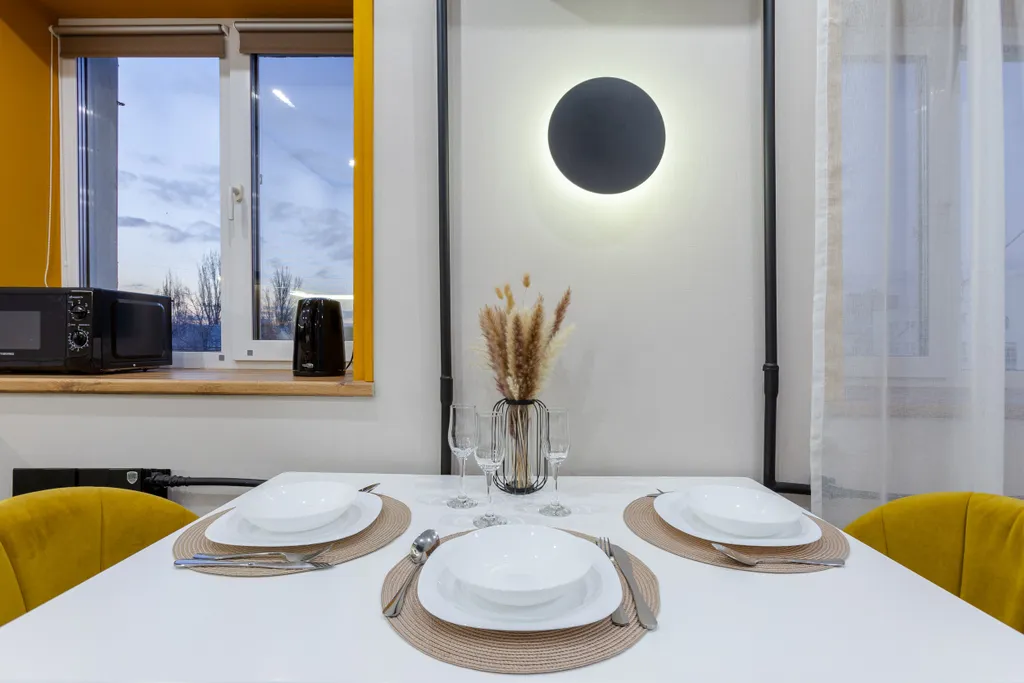 У набережной