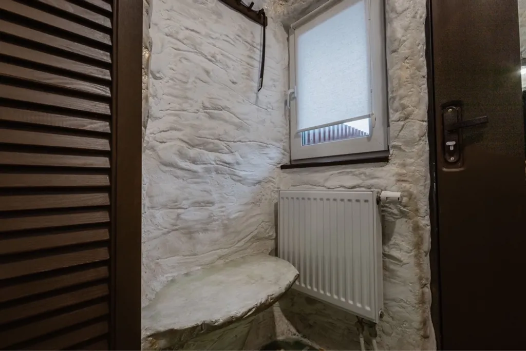 Студия № 6 Пещepа