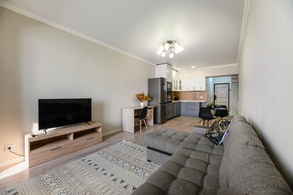 Квартира Изумрудная студия в Молодежке — Алматы