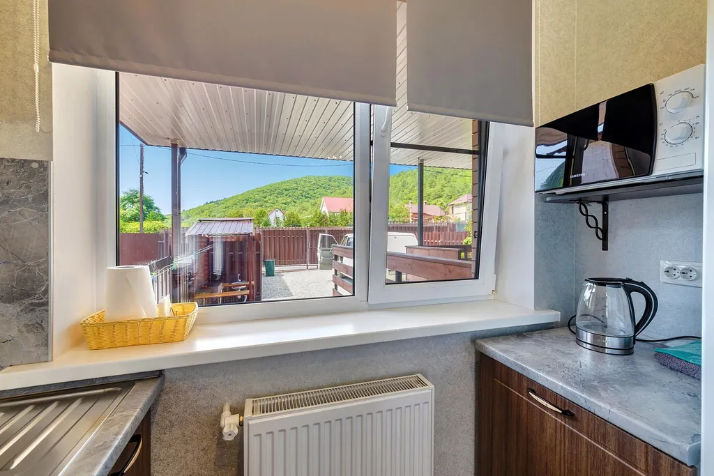 Коттедж Коттедж Семейный отдых на море — Прасковеевка