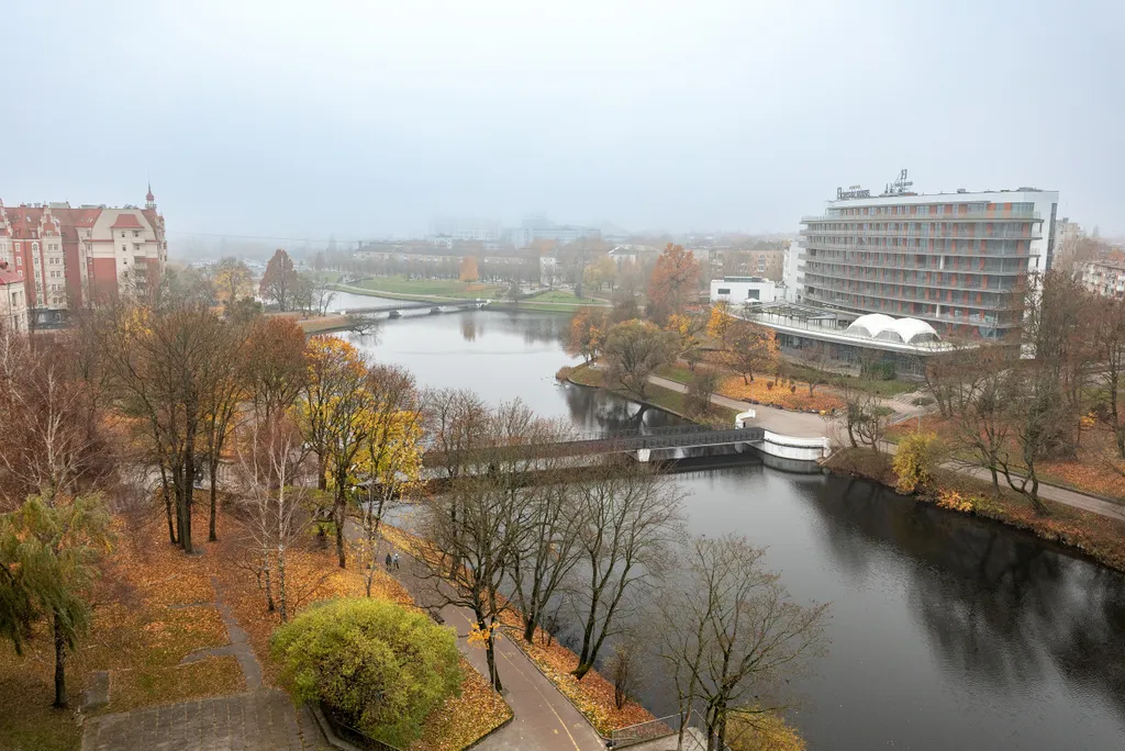 Квартира Castle pond aparts - квартира с видом на нижнее озеро — Калининград
