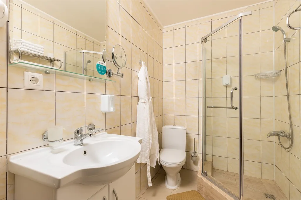 Family Room with balcony