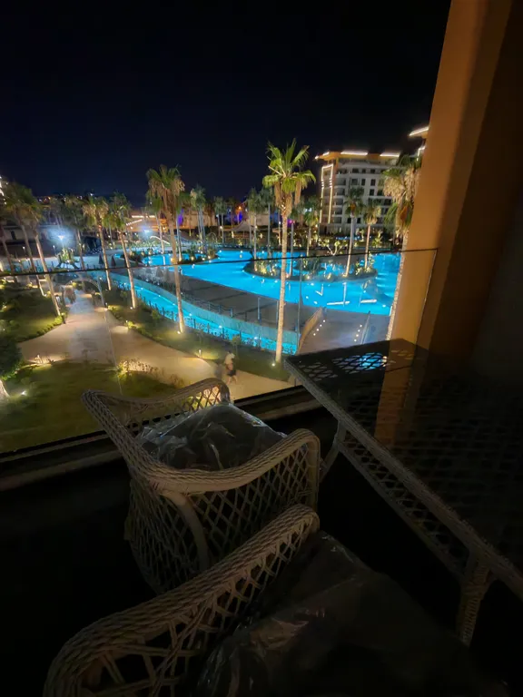 Квартира 1+1 в Azura World c видом на бассейн и аквапарком