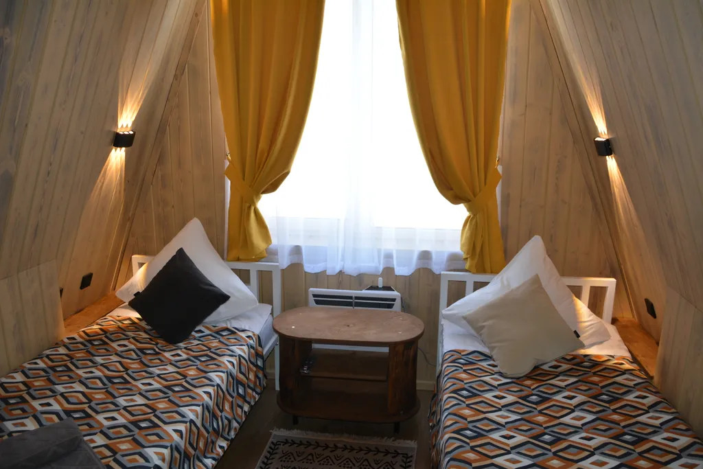 Уютный A-Frame в лесном массиве на берегу реки