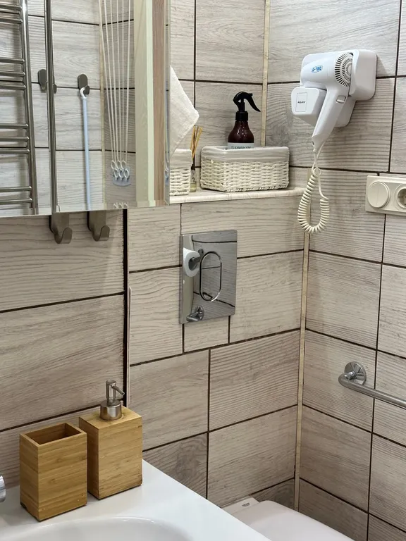 Уютная 3-х комнатная квартира с балконом и видом на горы