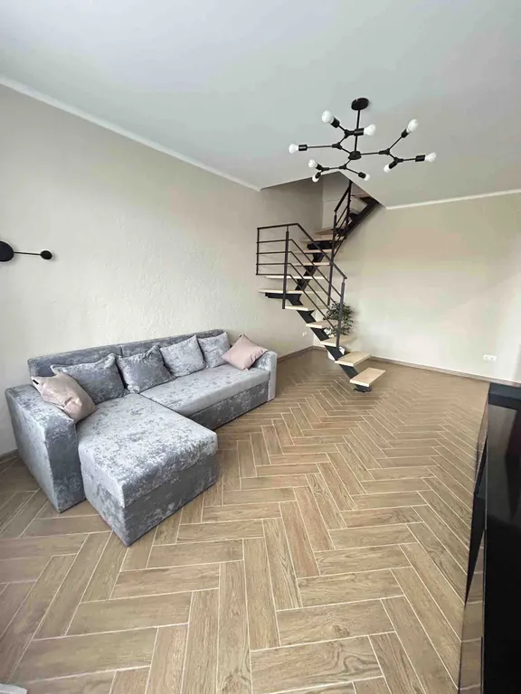 Просторная двухуровневая квартира