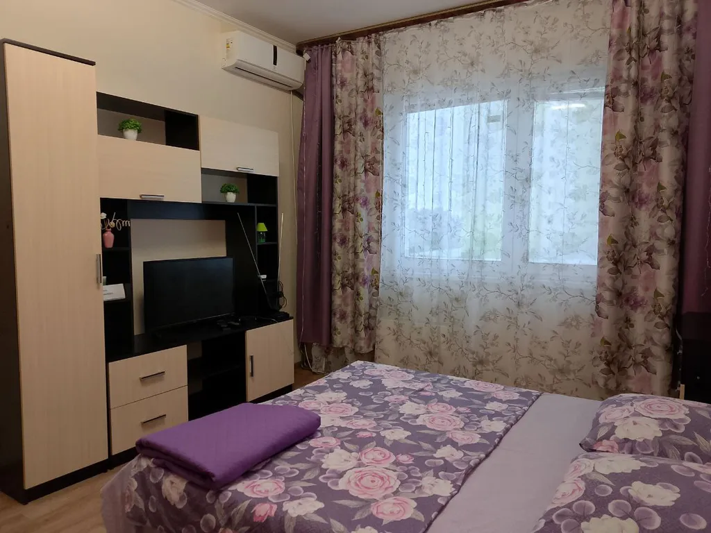 Уютная однокомнатная квартира в районе Аура