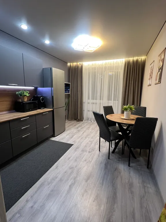 Уютная однокомнатная квартира в центре города — аренда посуточно в Нягань