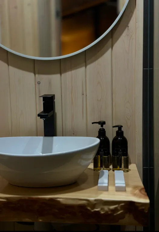 Уютные шале с панорамными окнами