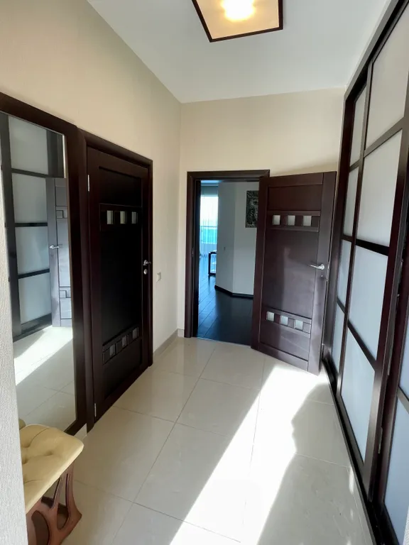 Апартамент с видом на море в жилом комплексе с бассейном