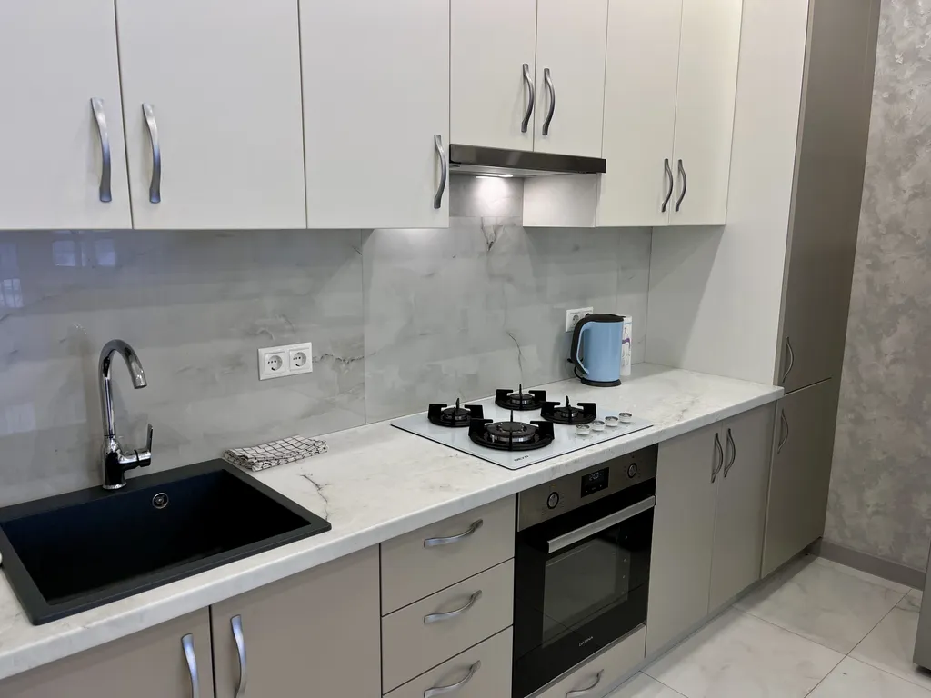 Просторная квартира со стильным интерьером и уютной атмосферой