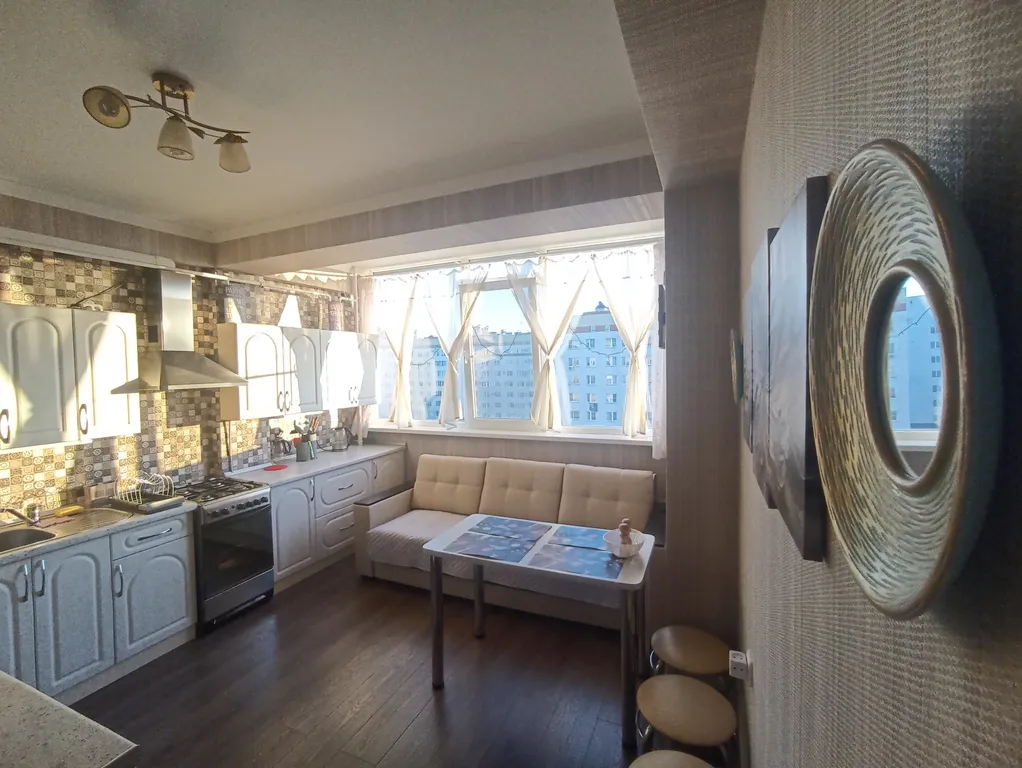 Просторная, светлая квартира в центре