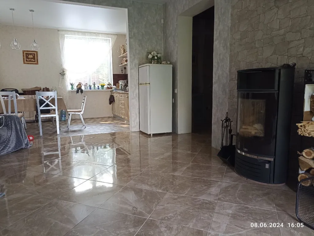 Дом с беседкой