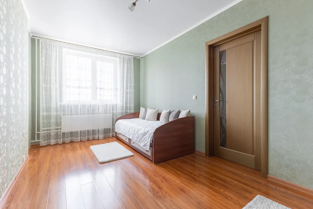 Квартира 4-комнатная Квартира — Казань