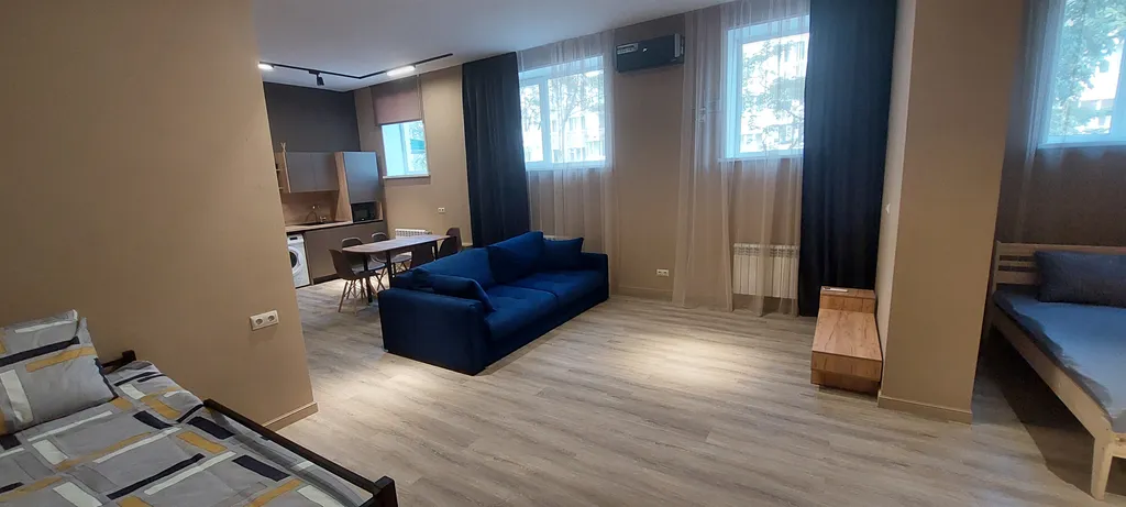 Просторные апартаменты в центре ливадии