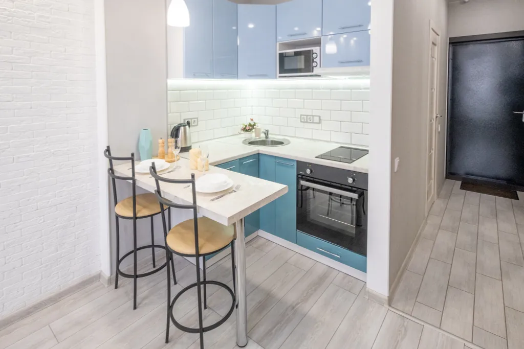 Студия с панорамным видом на город